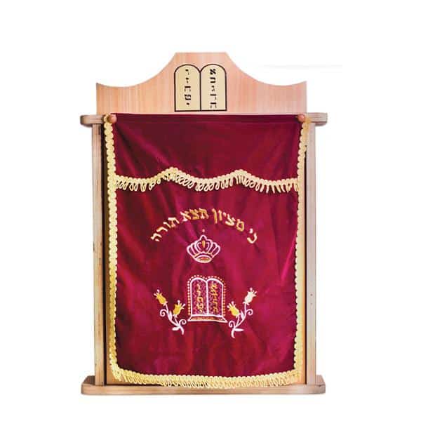 פרוכת מעוטרת לארון קודש לילדים