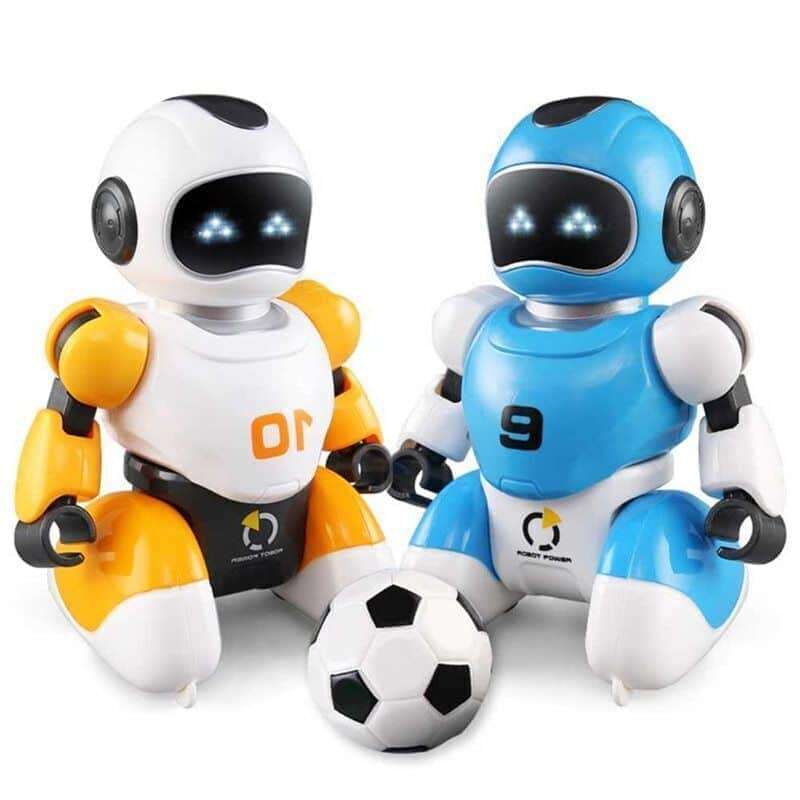 זוג רובוטים של כדורגל עם שלטים ושער – תמונה 2
